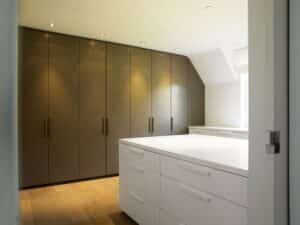 Maatwerk dressing realisatie Nieuwbad